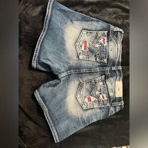 Miss Me size 32 shorts